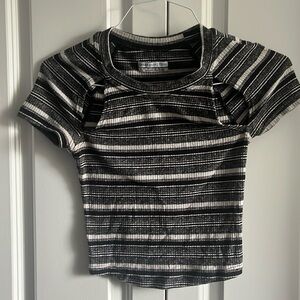 Urban Outfitters Women’s Cutout Shirt Size S